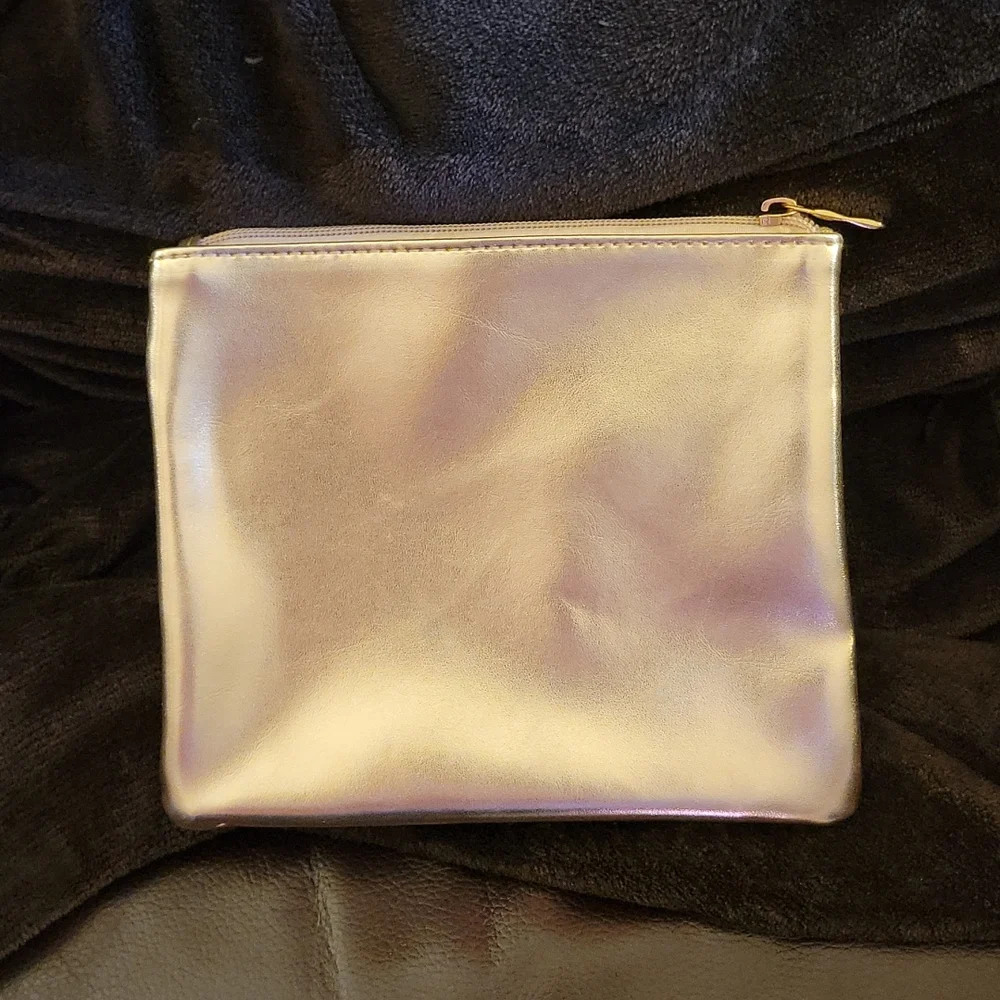 Cosmetic bag metallic gold KEEP THEM REMEMBERING EVEN AFTER YOU'VE WALKED AWAY